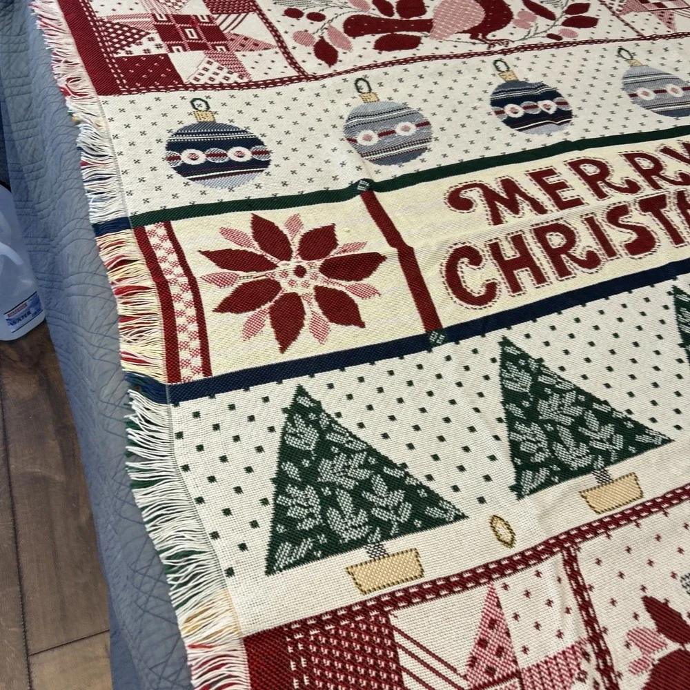 American Weavers Christmas Poinsettia Tapestry Throw Blanket 53